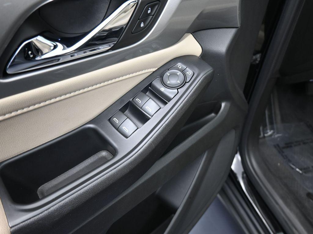 used 2022 Chevrolet Traverse car, priced at $24,350