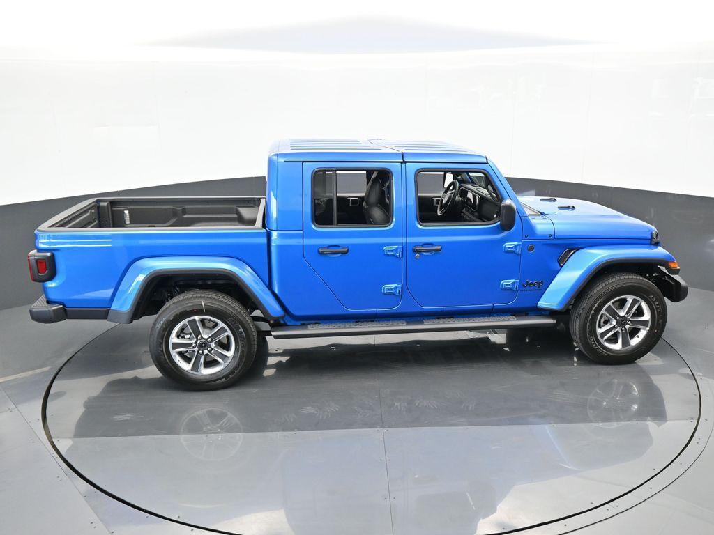 new 2024 Jeep Gladiator car, priced at $44,466