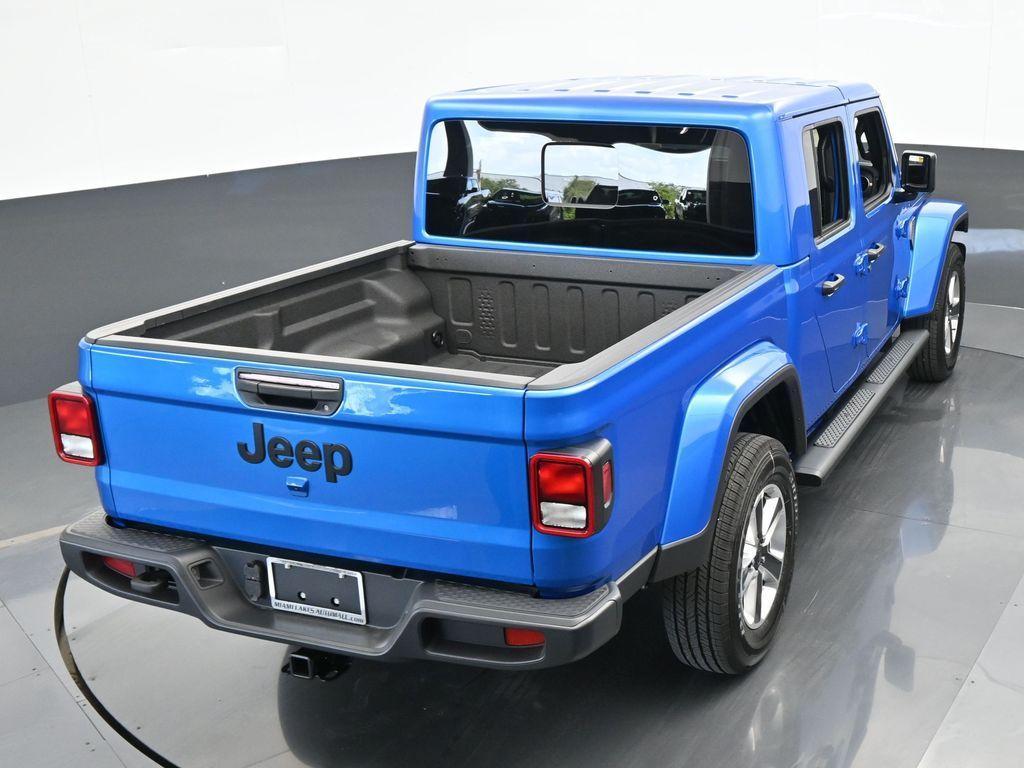 new 2024 Jeep Gladiator car, priced at $44,466