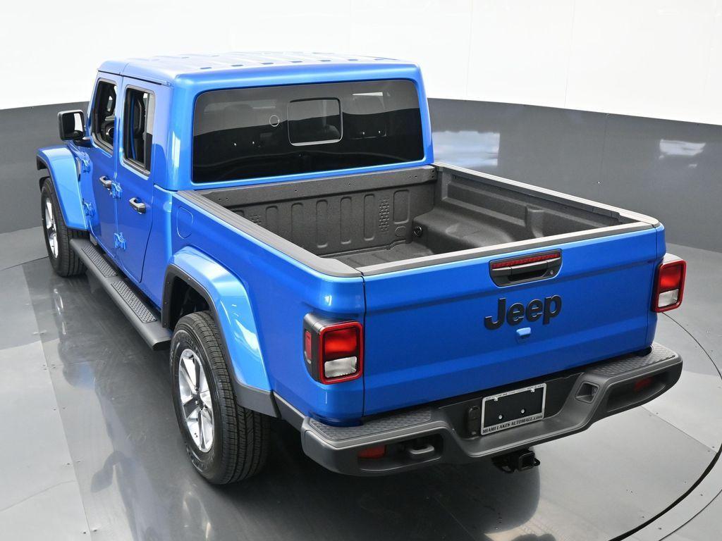 new 2024 Jeep Gladiator car, priced at $44,466