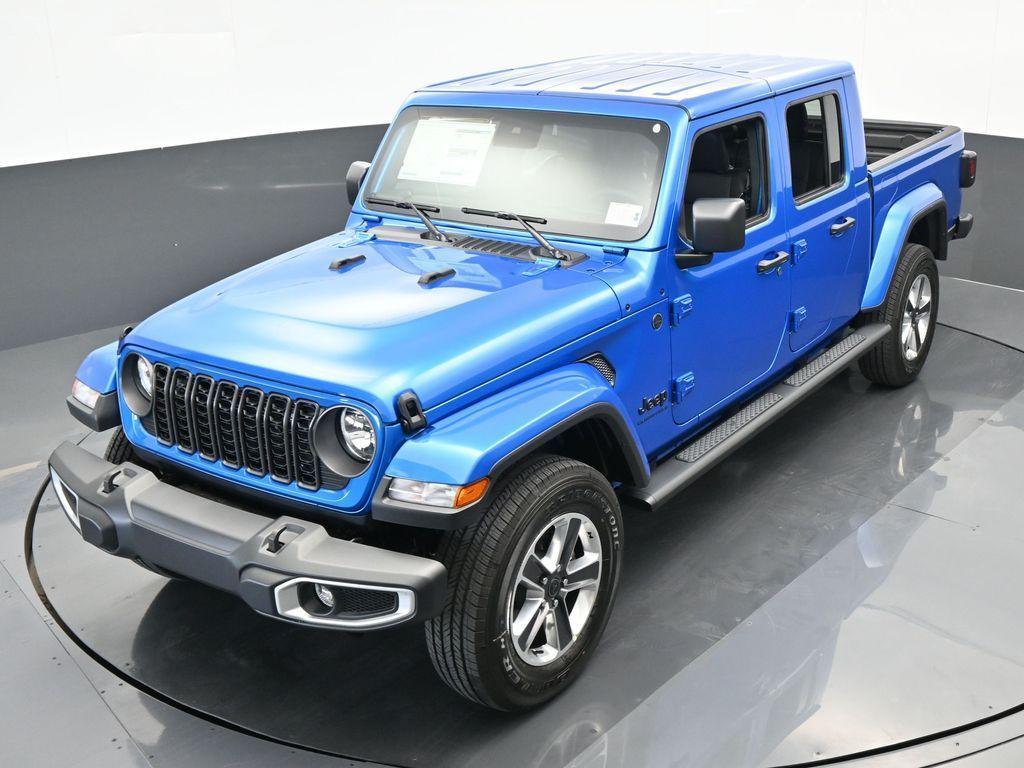 new 2024 Jeep Gladiator car, priced at $44,466