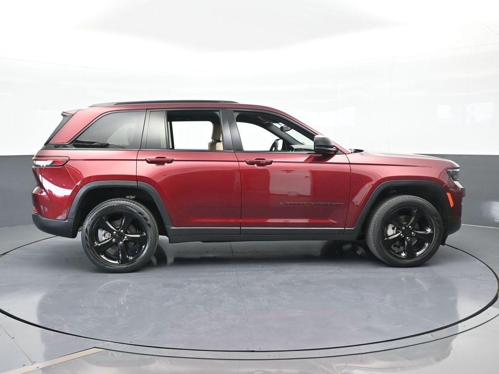 used 2023 Jeep Grand Cherokee car, priced at $28,750