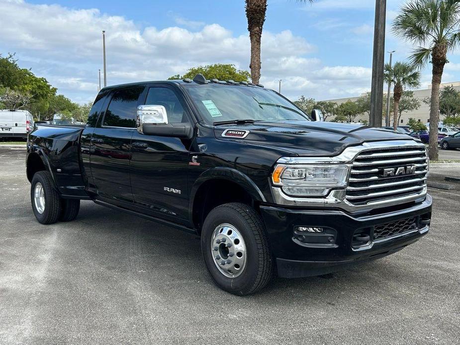 new 2024 Ram 3500 car, priced at $81,629