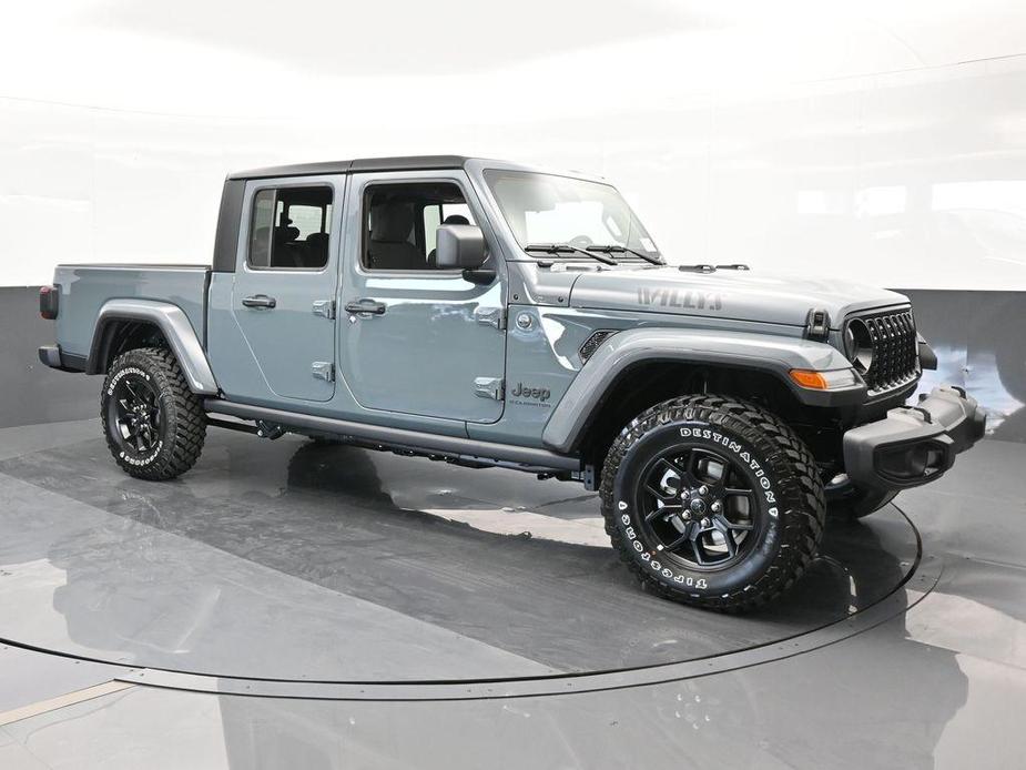 new 2024 Jeep Gladiator car, priced at $48,385