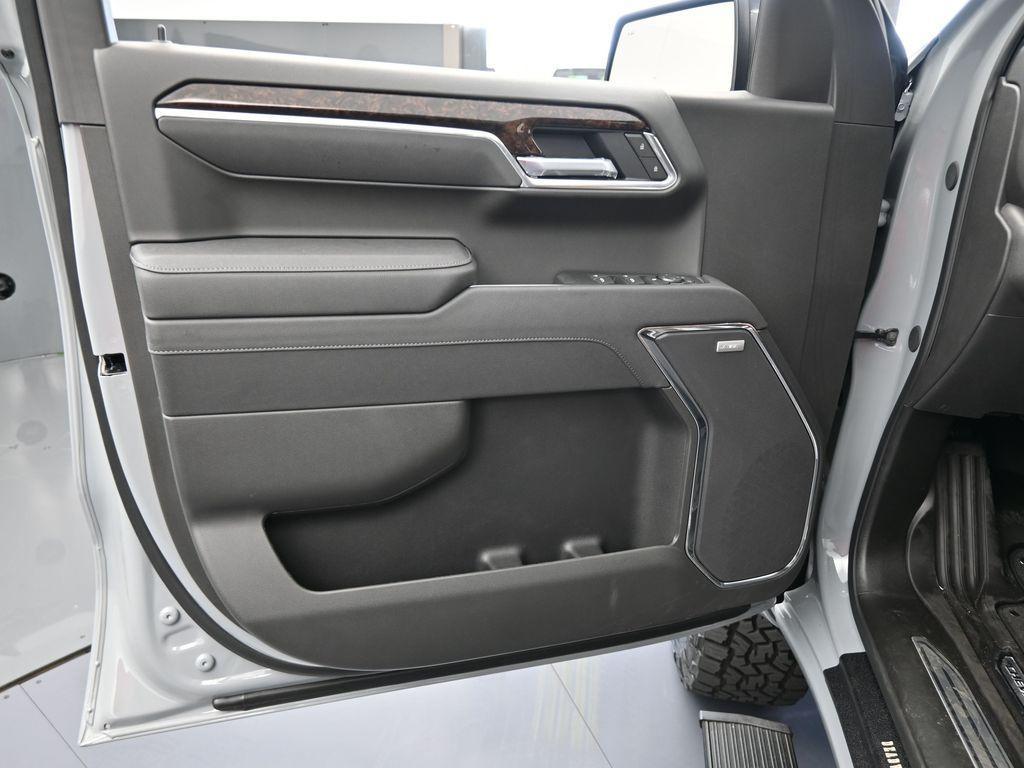 new 2025 Chevrolet Silverado 1500 car, priced at $48,285