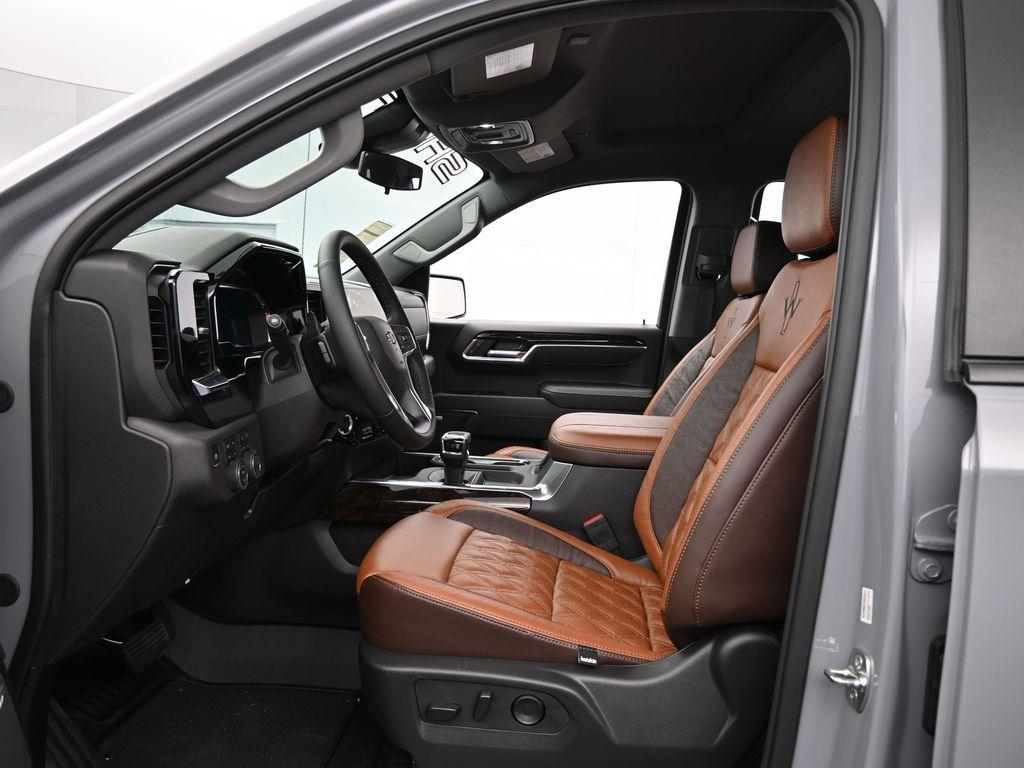 new 2025 Chevrolet Silverado 1500 car, priced at $48,285