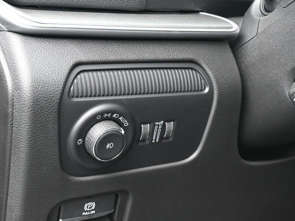 new 2025 Jeep Wagoneer L car