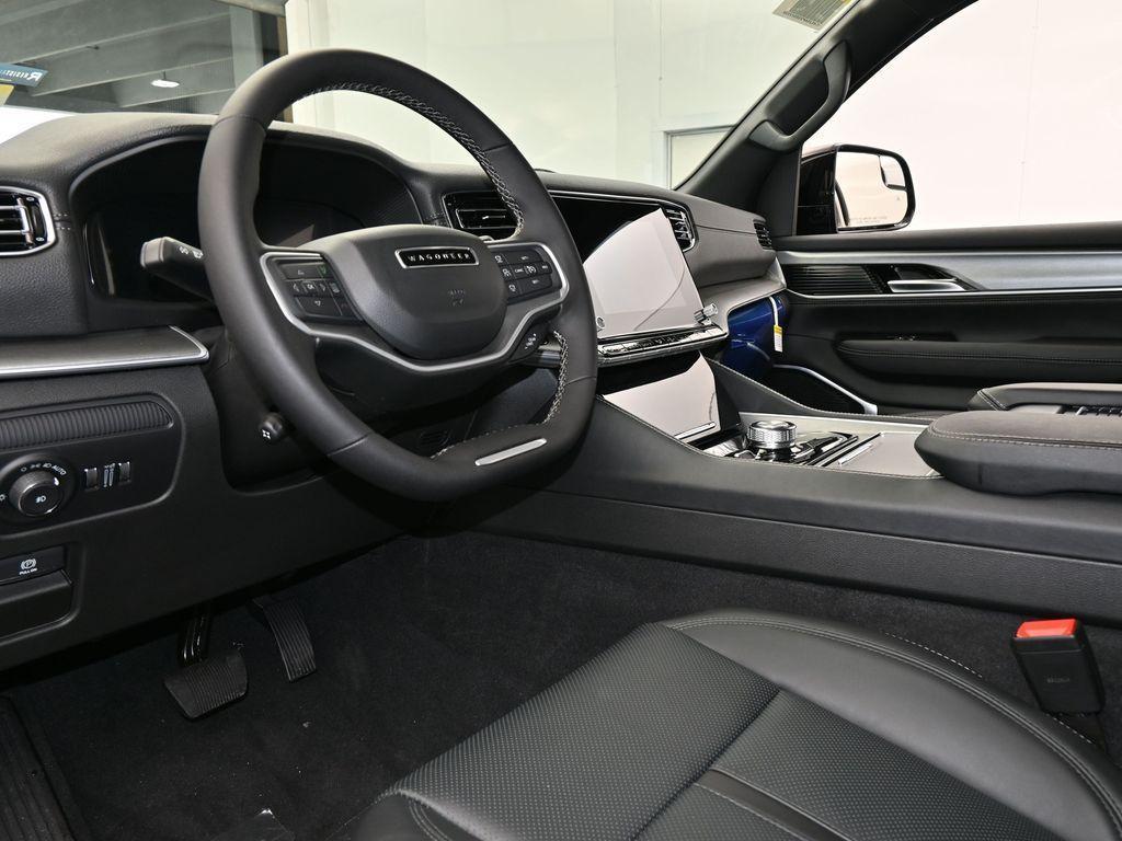 new 2025 Jeep Wagoneer L car
