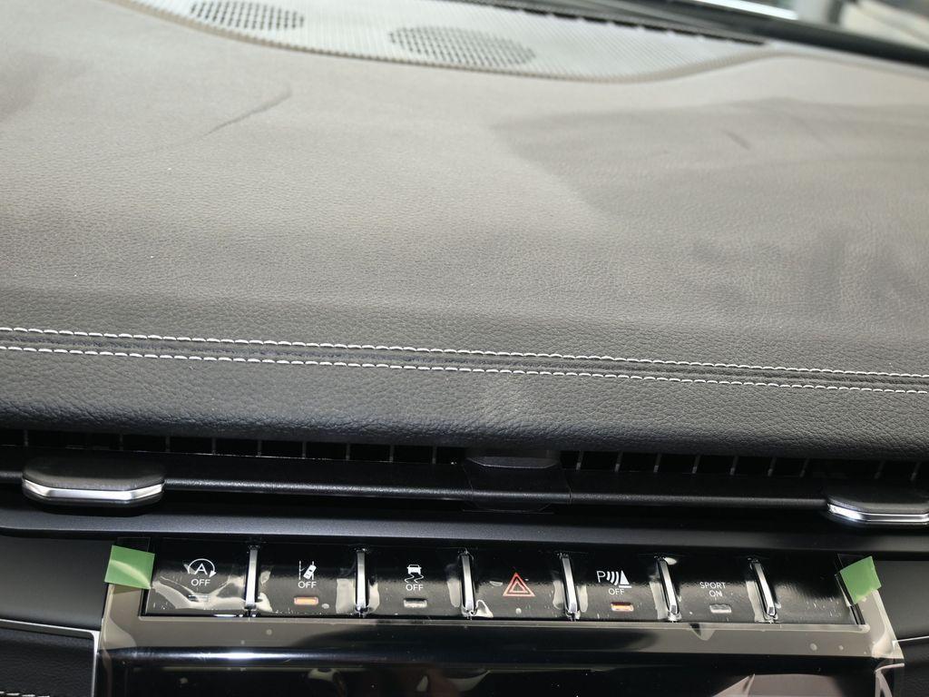 new 2025 Jeep Grand Cherokee L car