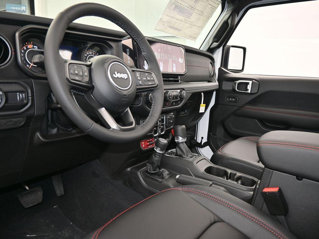 new 2025 Jeep Wrangler car