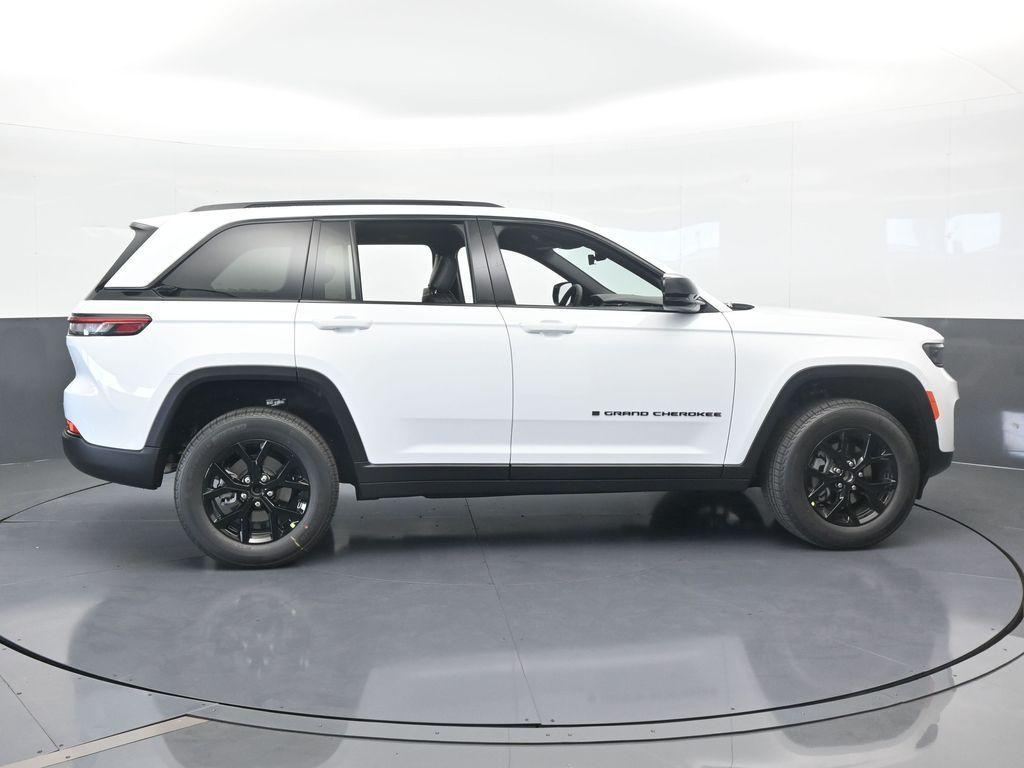 new 2025 Jeep Grand Cherokee car