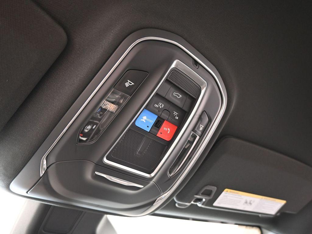 new 2025 Jeep Grand Cherokee car