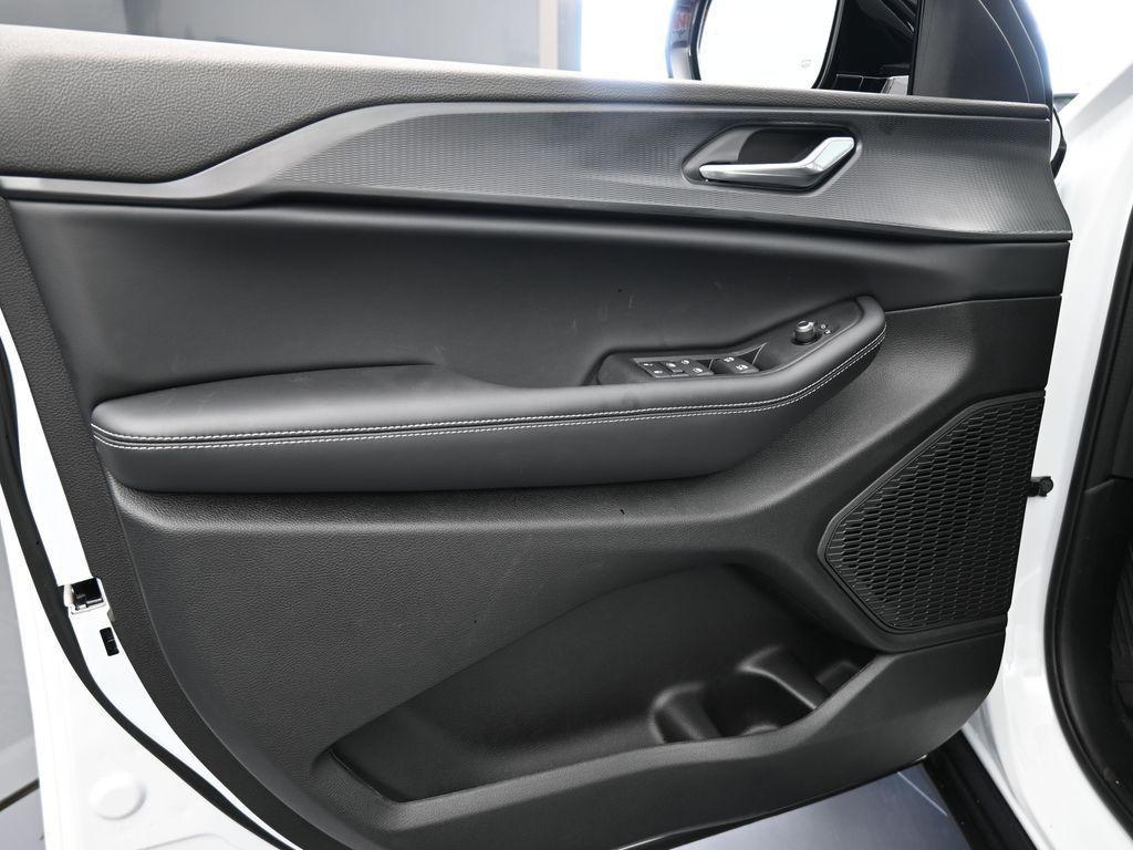 new 2025 Jeep Grand Cherokee car