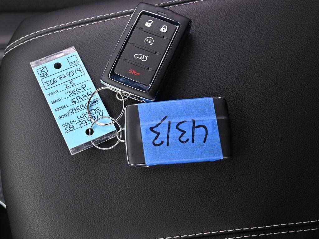 new 2025 Jeep Grand Cherokee car