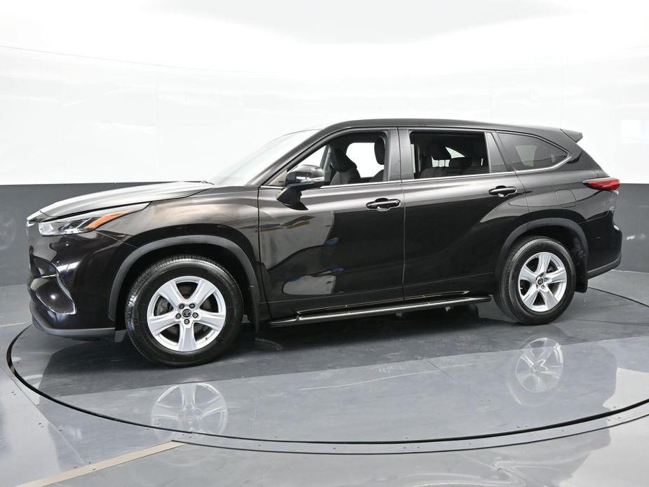 used 2022 Toyota Highlander car, priced at $26,598