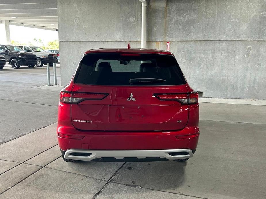 new 2024 Mitsubishi Outlander car, priced at $31,464