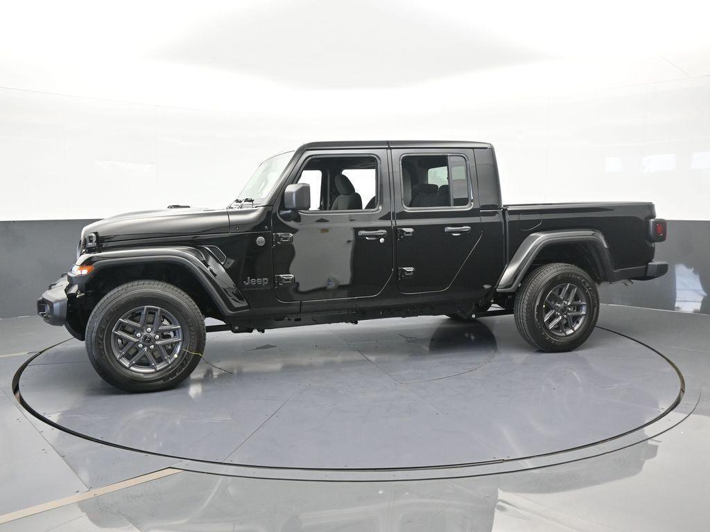 new 2025 Jeep Gladiator car