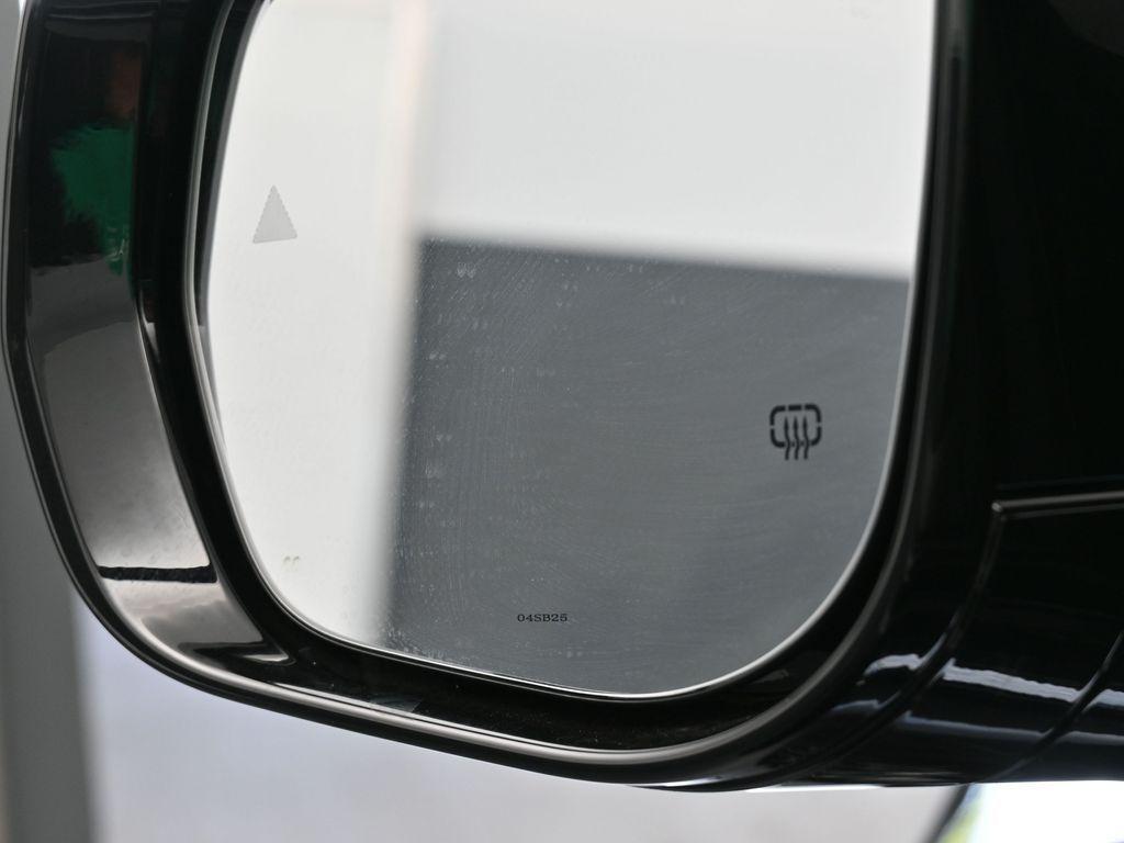 new 2025 Jeep Grand Cherokee car