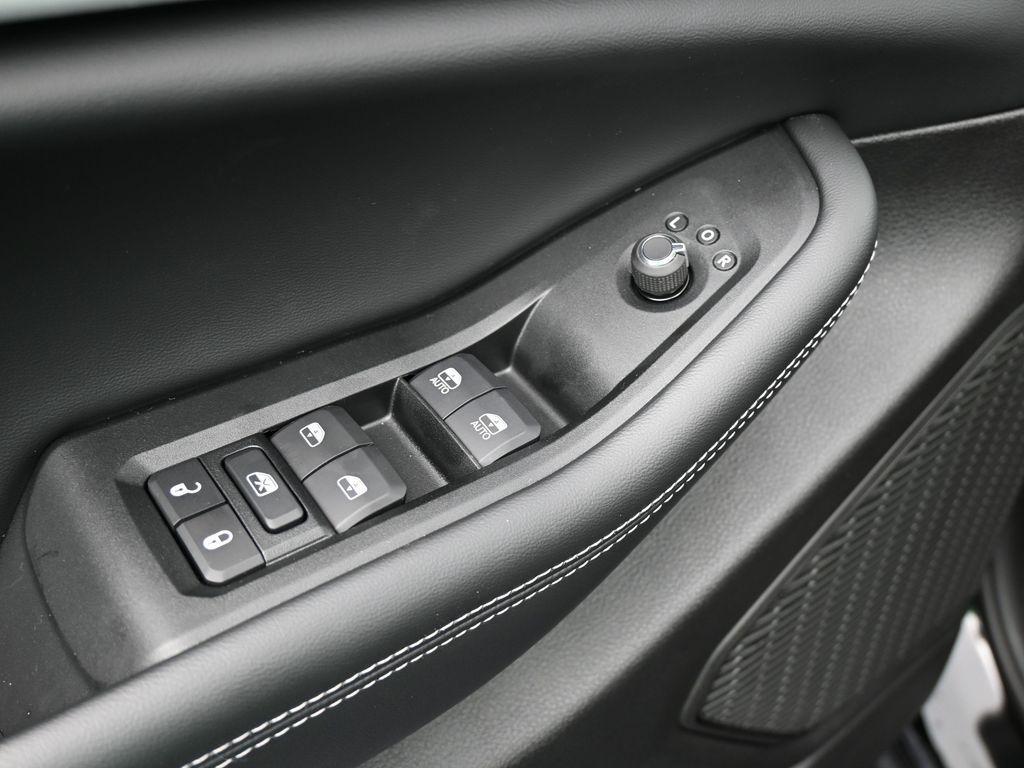 new 2025 Jeep Grand Cherokee car