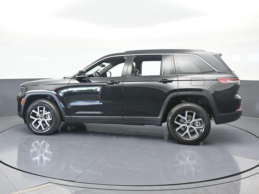 new 2025 Jeep Grand Cherokee car