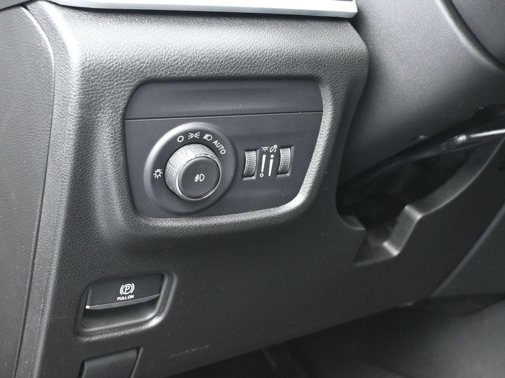 new 2025 Jeep Grand Cherokee car