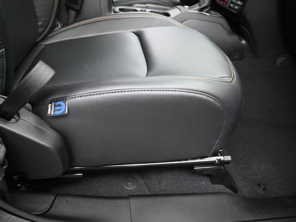 new 2024 Jeep Gladiator car, priced at $43,997