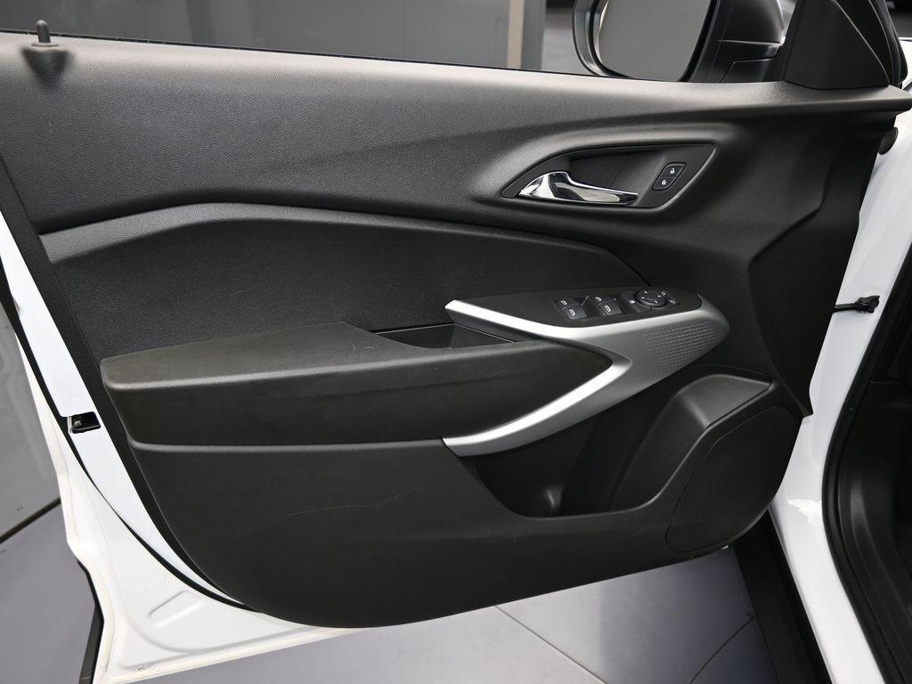 used 2024 Chevrolet Trax car, priced at $17,950