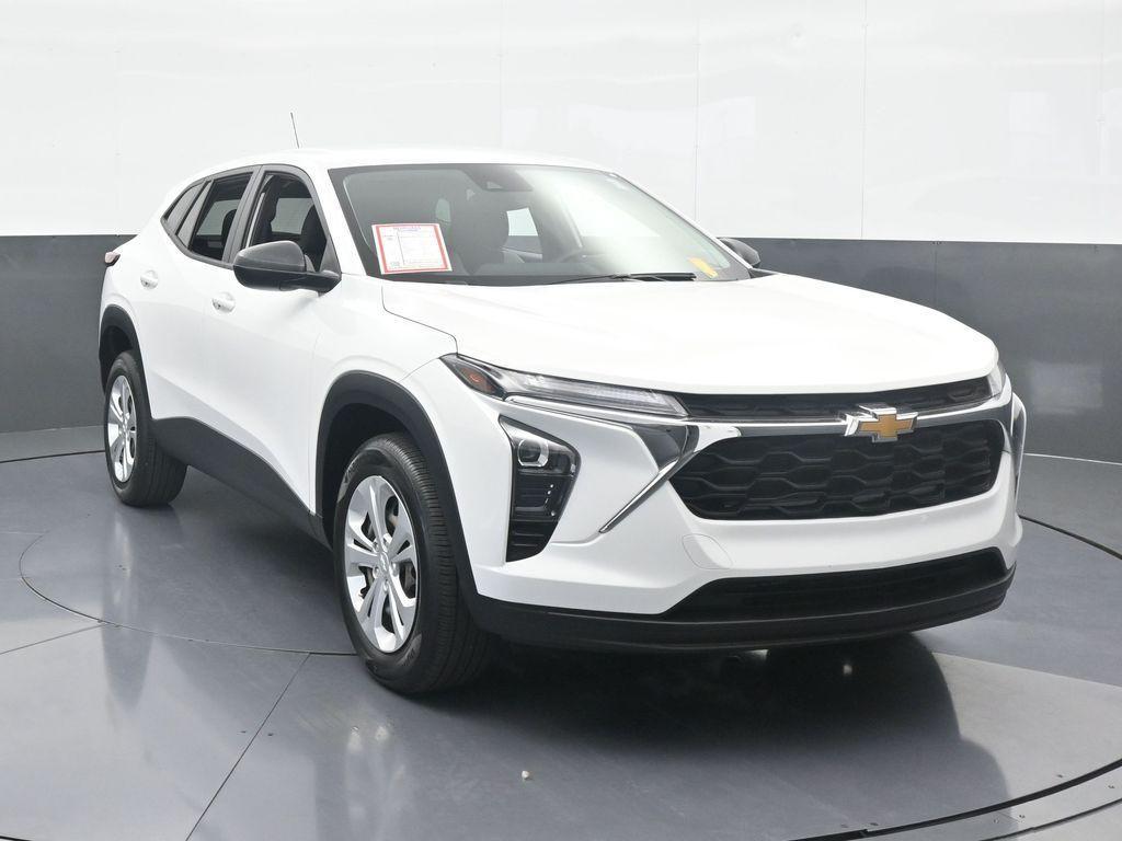 used 2024 Chevrolet Trax car, priced at $17,950