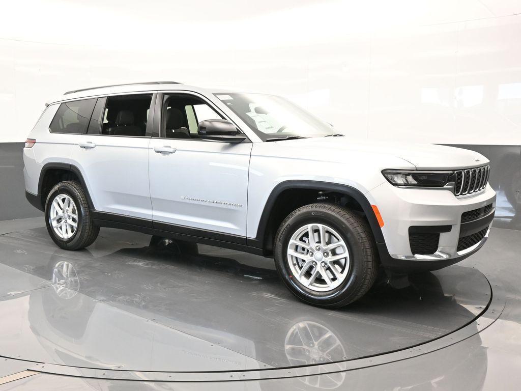 new 2024 Jeep Grand Cherokee L car, priced at $42,159