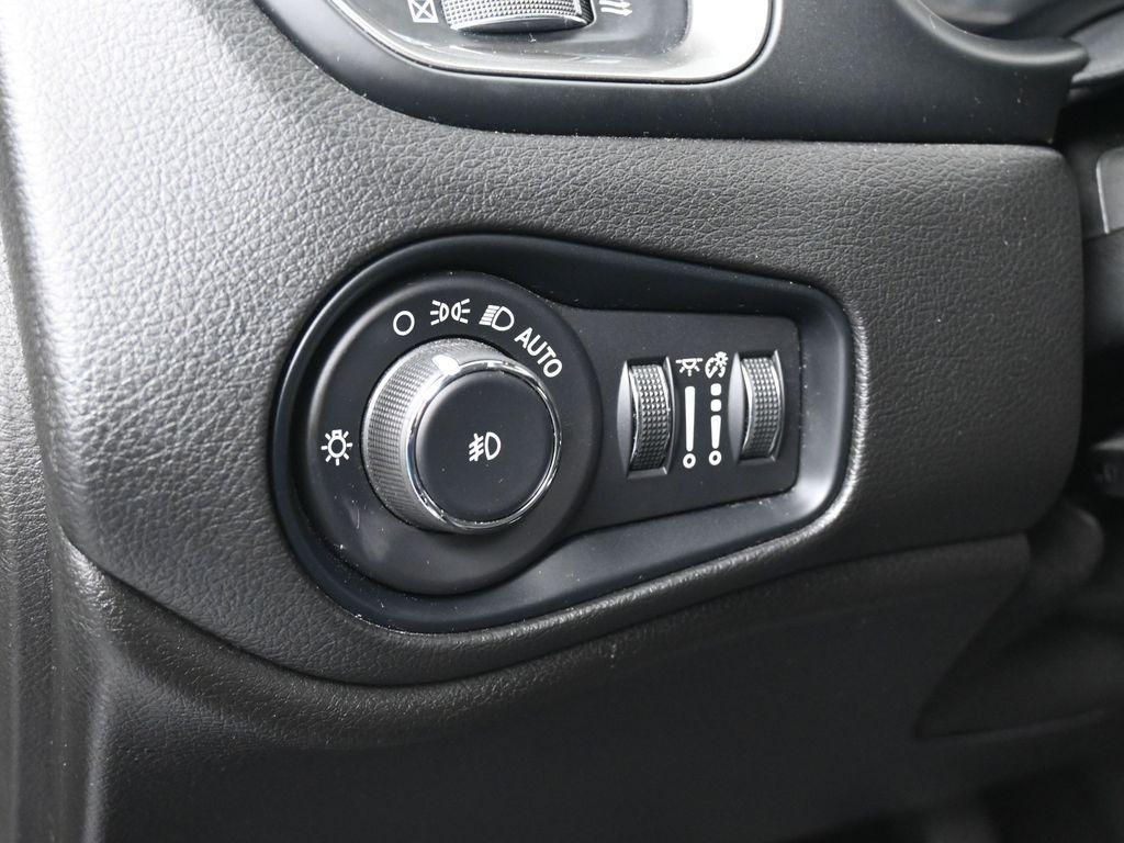 used 2022 Jeep Renegade car, priced at $19,999