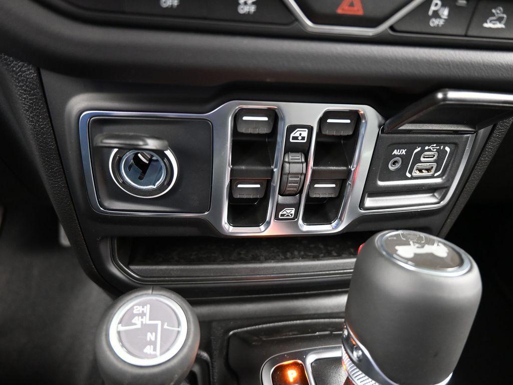 new 2025 Jeep Wrangler car, priced at $54,771
