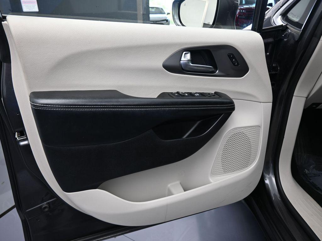 used 2022 Chrysler Pacifica car, priced at $19,774