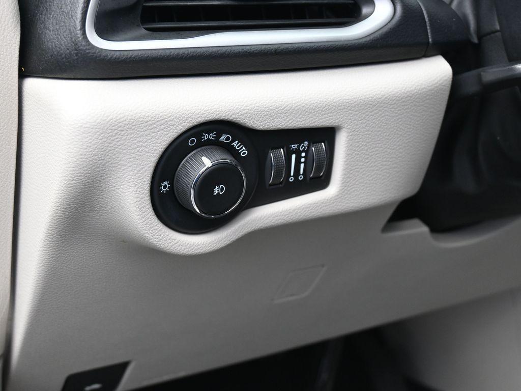 used 2022 Chrysler Pacifica car, priced at $19,774