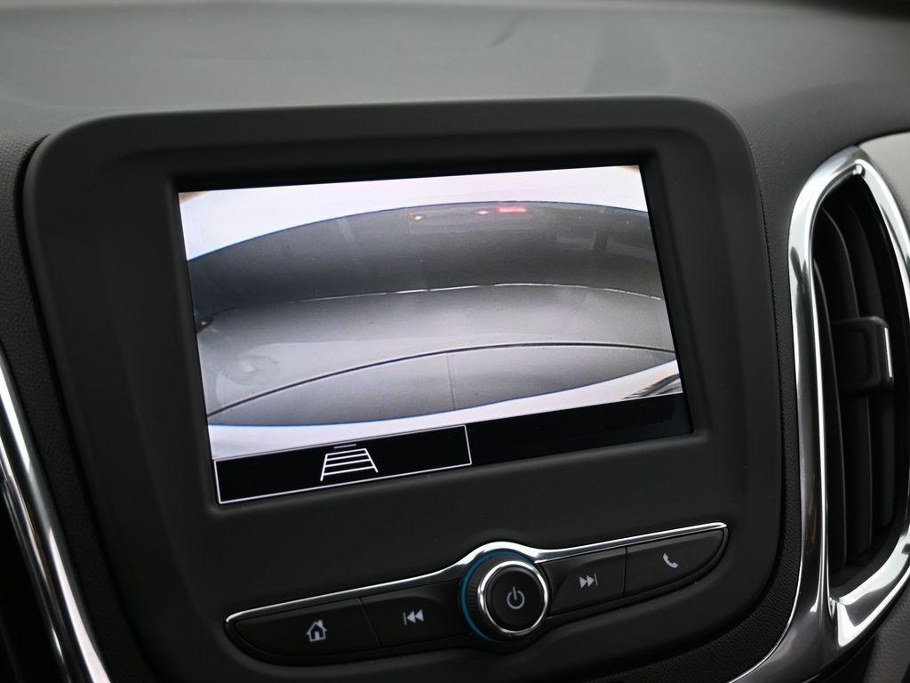 used 2023 Chevrolet Equinox car, priced at $17,995