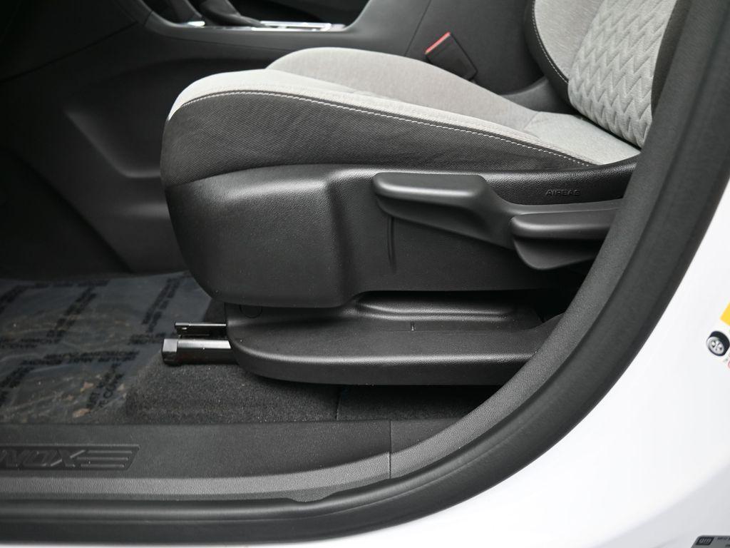 used 2023 Chevrolet Equinox car, priced at $17,995