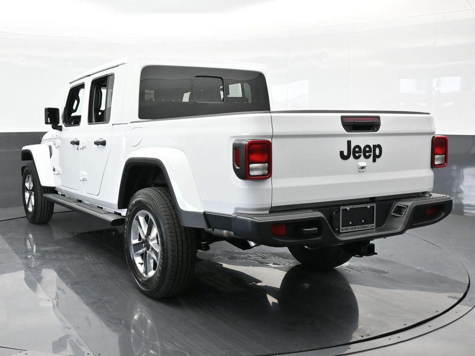 new 2024 Jeep Gladiator car, priced at $44,408