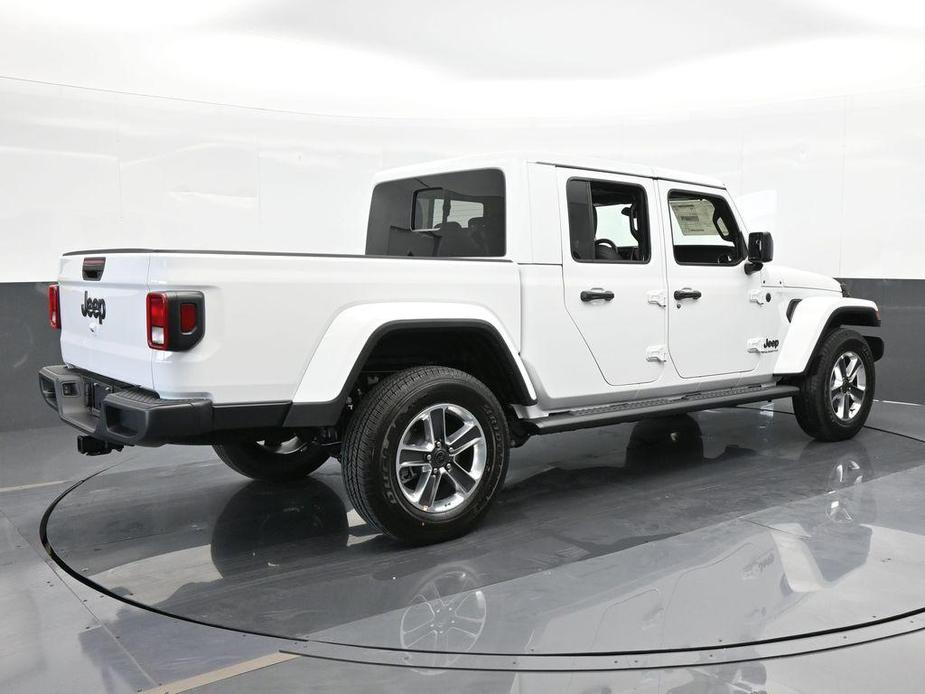 new 2024 Jeep Gladiator car, priced at $44,408