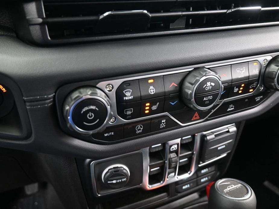 new 2024 Jeep Gladiator car, priced at $44,408