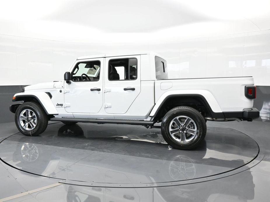 new 2024 Jeep Gladiator car, priced at $44,408