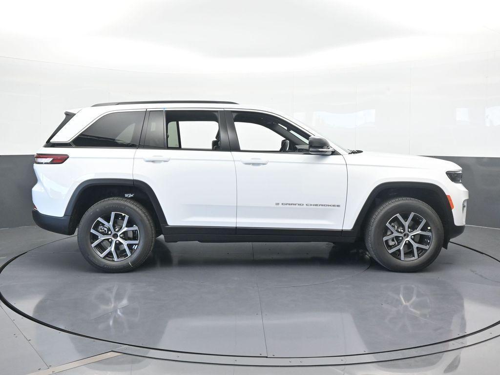 new 2025 Jeep Grand Cherokee car