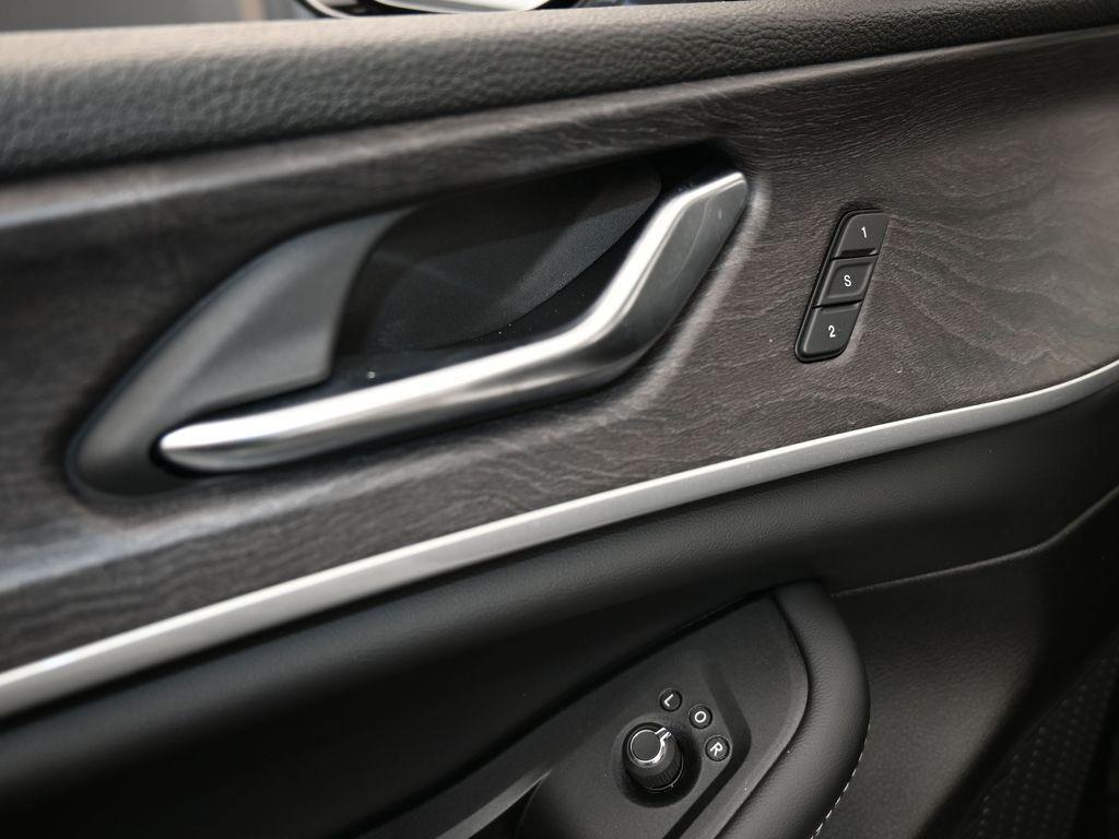 new 2025 Jeep Grand Cherokee car