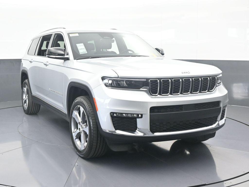 new 2025 Jeep Grand Cherokee L car