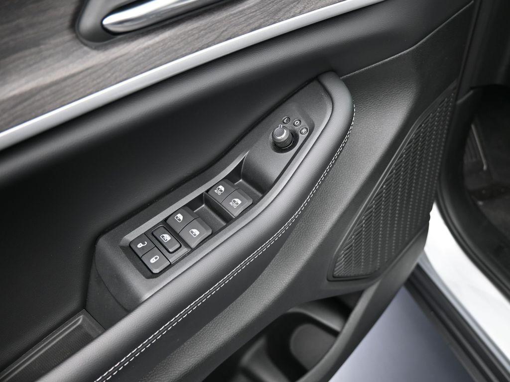 new 2025 Jeep Grand Cherokee L car