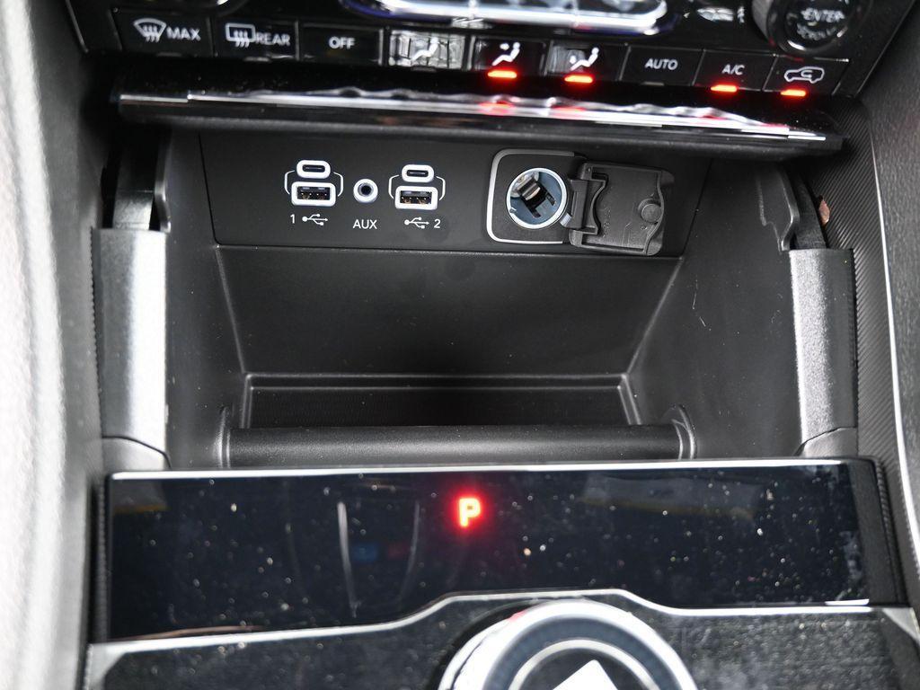 new 2025 Jeep Grand Cherokee L car