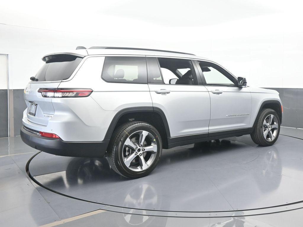 new 2025 Jeep Grand Cherokee L car