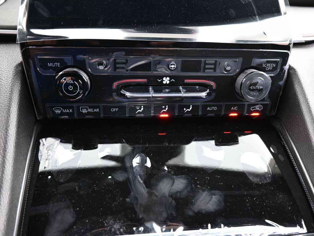 new 2025 Jeep Grand Cherokee car