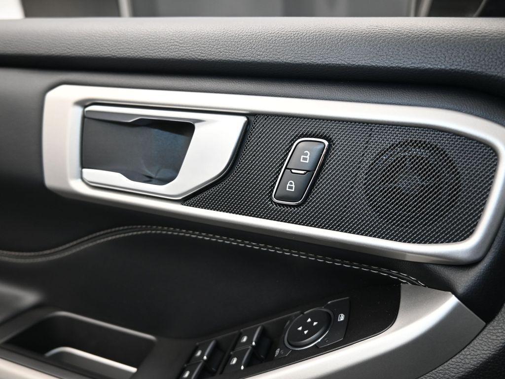 used 2022 Ford Explorer car, priced at $27,926