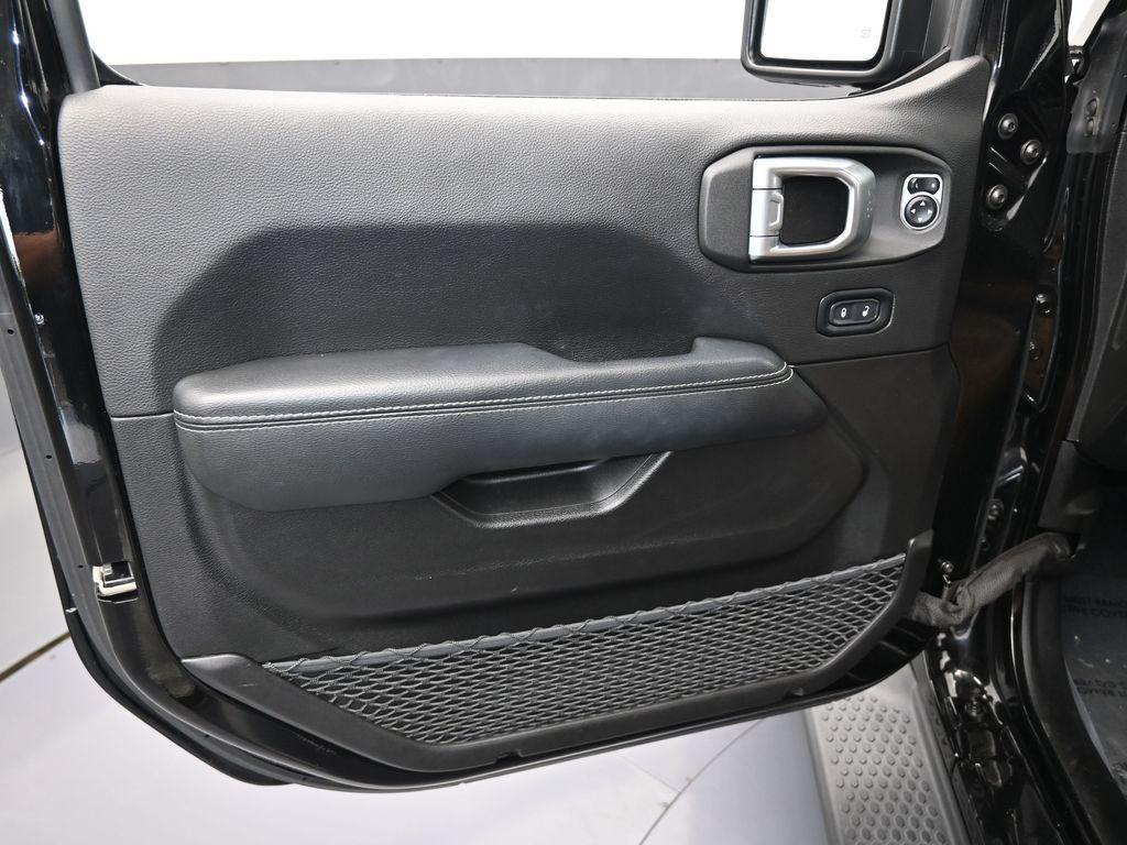 used 2022 Jeep Wrangler Unlimited car, priced at $37,950
