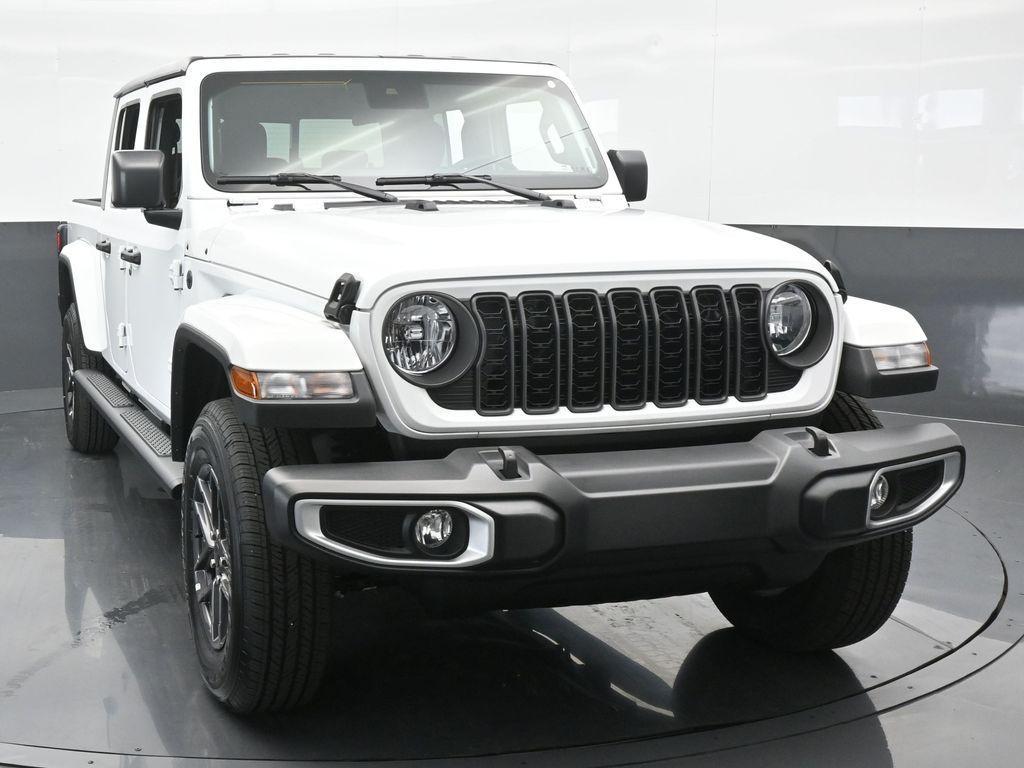 used 2024 Jeep Gladiator car, priced at $36,950