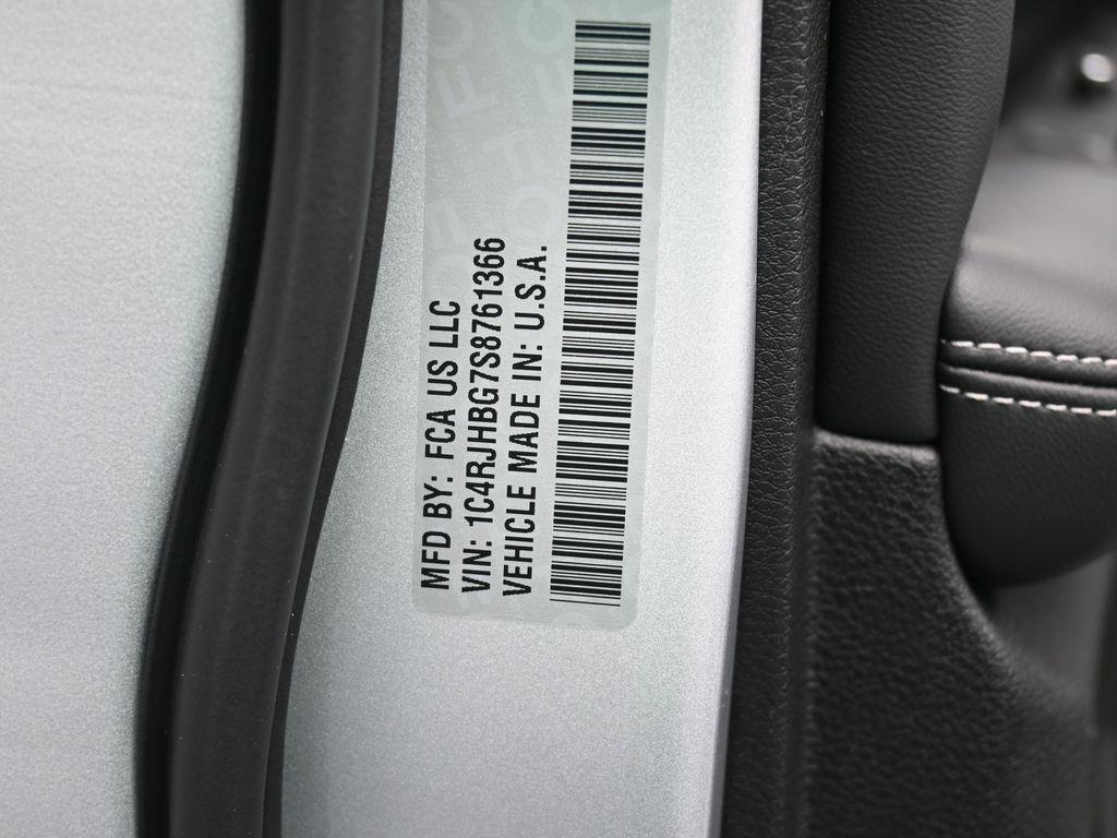 new 2025 Jeep Grand Cherokee car